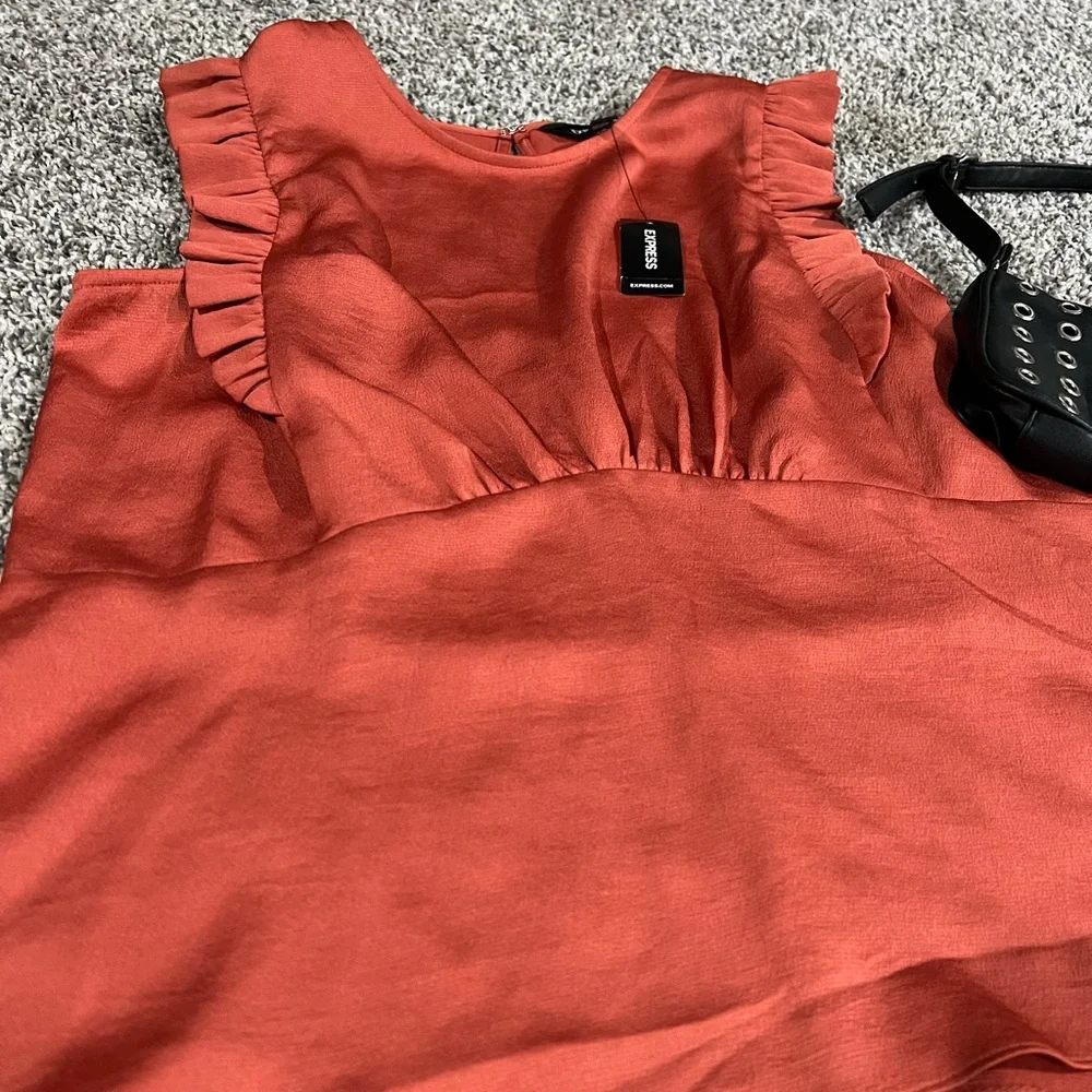 Express blouse NWT - Picture 2 of 5